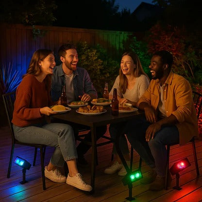 Soldriven LED Spotlight – Justerbar Zoom, RGB & Varmvitt, IP65 för Trädgård och Uteplats